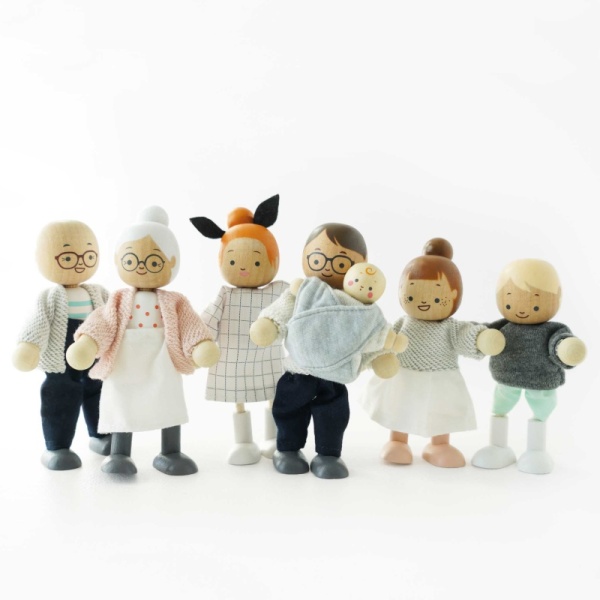 Le Toy Van Wooden Dolly Family