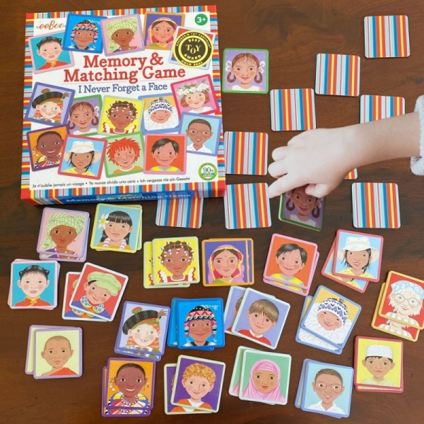 Eeboo I Never Forget a Face Memory Game